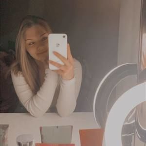 Meet your Posher, Erika